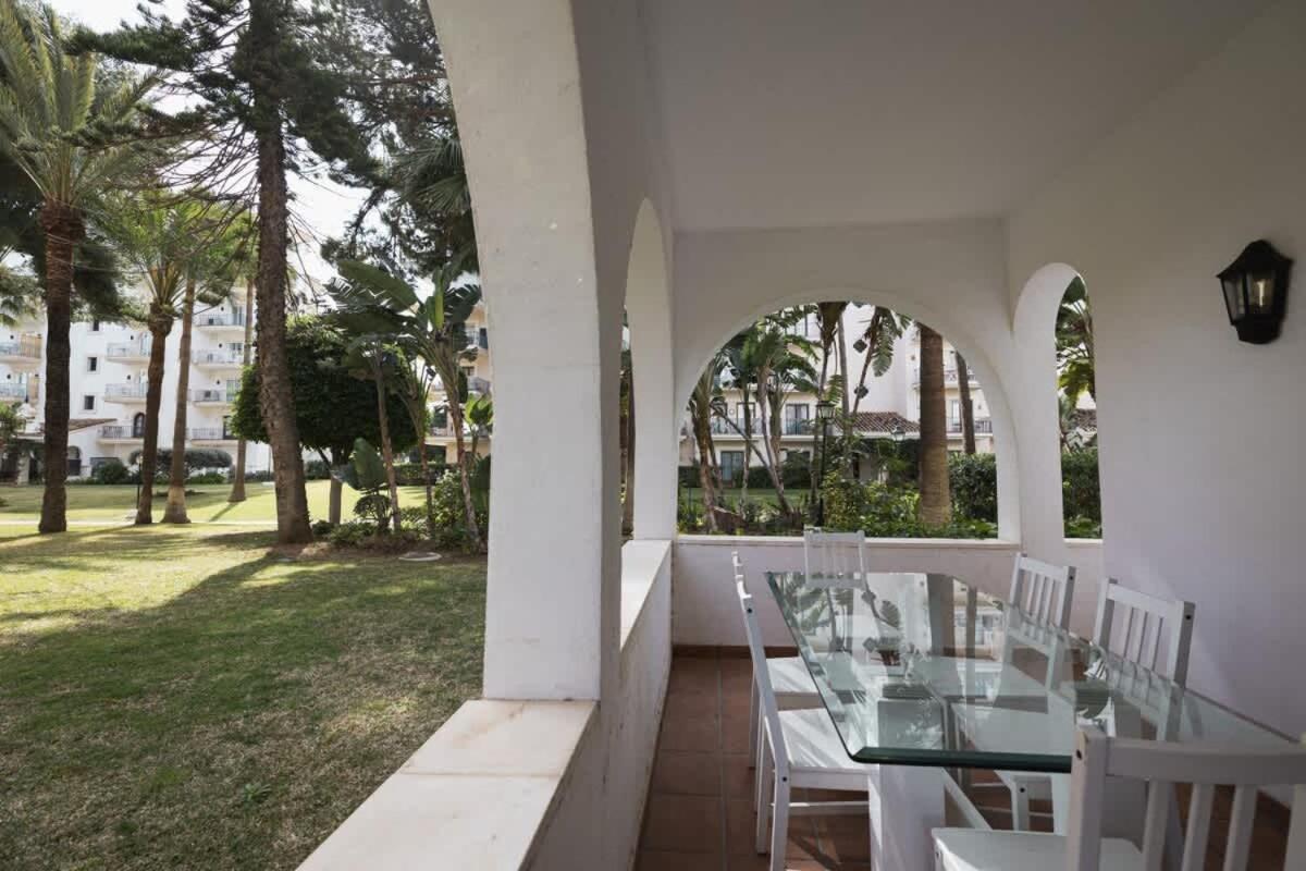 Apartment Andalucia Del Mar - 3 Bedroom In Puerto Banus